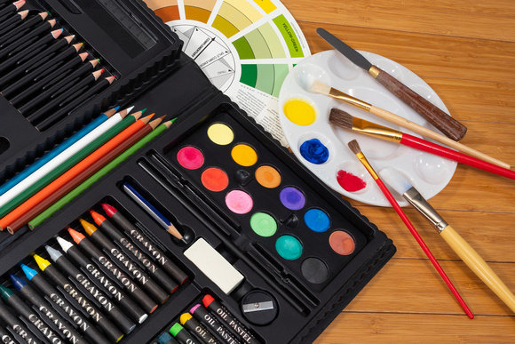 artist drawing and painting kit